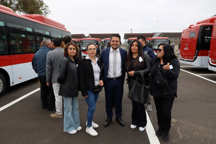 25 mujeres se preparan para liderar nueva flota de buses eléctricos en La Serena y Coquimbo