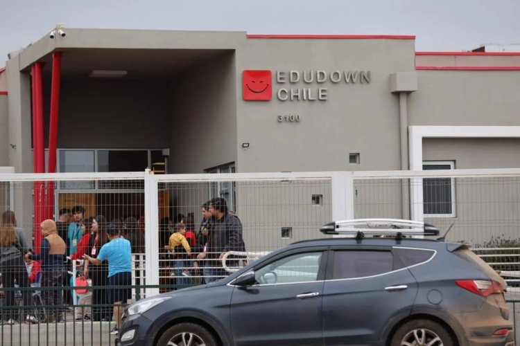 Familias celebran inauguración del nuevo programa de inclusión de Edudown La Serena