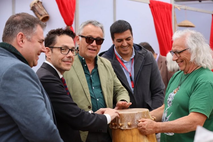 Artesanía con identidad mistraliana brilla en La Serena con el 1° Encuentro “Con Nuestras Manos”